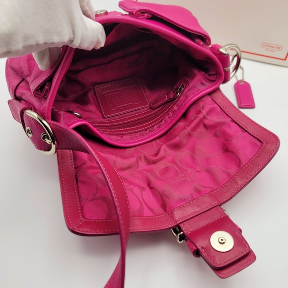 COACH Y2K (2002) Hot Pink Soho Buckle Flap Bag Purse Style #1446 Magenta Vintage - Picture 10 of 15